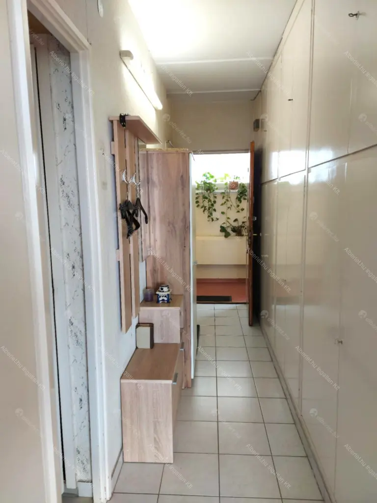 Kiadó albérlet 210000 Ft/hó áron: Budapest, XIV. kerület  Ond vezér útja. Mérete: 49 nm, 1 szobás | Alberlet.hu - 6695177