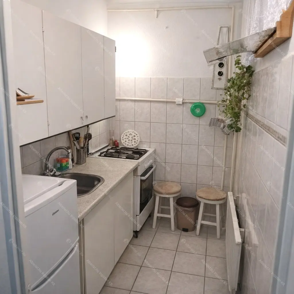 Kiadó albérlet 210000 Ft/hó áron: Budapest, XIV. kerület  Ond vezér útja. Mérete: 49 nm, 1 szobás | Alberlet.hu - 6695178