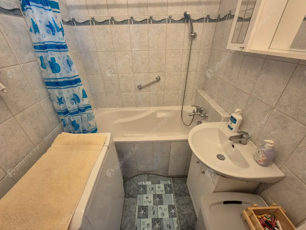 Kiadó albérlet 220000 Ft/hó áron: Budapest, XIV. kerület  Ond vezér útja. Mérete: 50 nm, 2 szobás | Alberlet.hu - 6549500