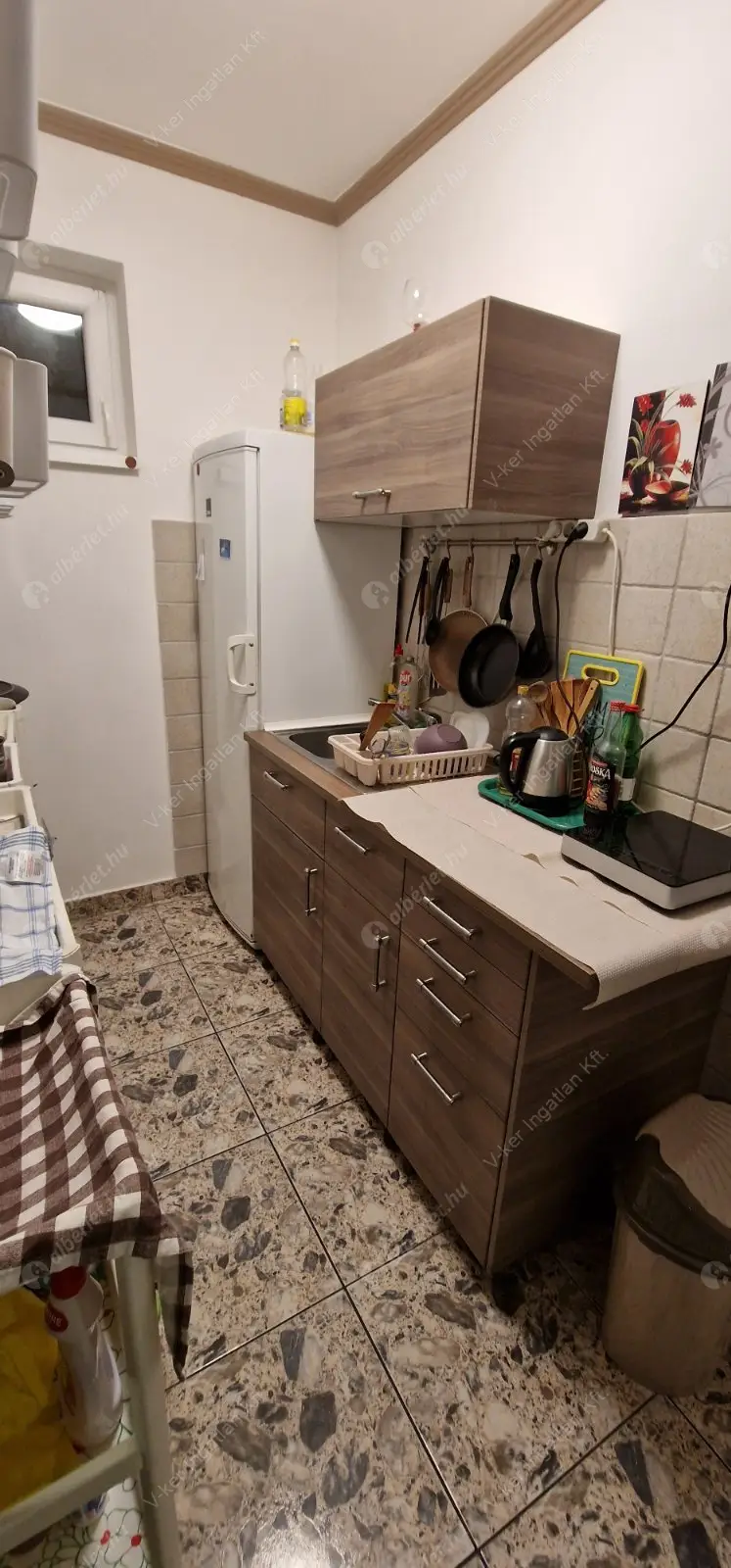 Kiadó albérlet 70000 Ft/hó áron: Budapest, XIV. kerület  Orbó utca. Mérete: 300 nm, 1 szobás | Alberlet.hu - 6373213