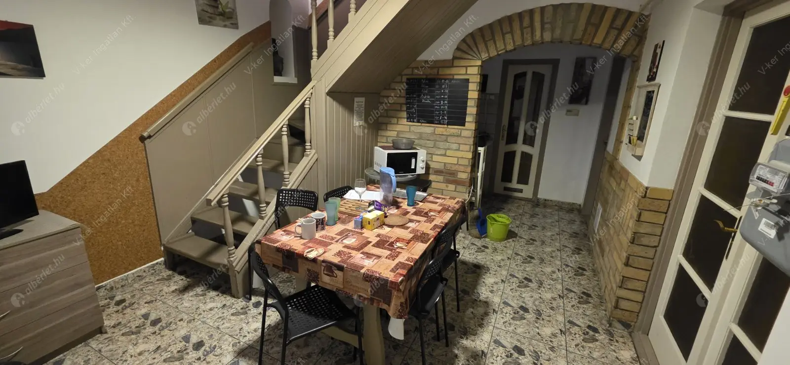 Kiadó albérlet 70000 Ft/hó áron: Budapest, XIV. kerület  Orbó utca. Mérete: 300 nm, 1 szobás | Alberlet.hu - 6601095