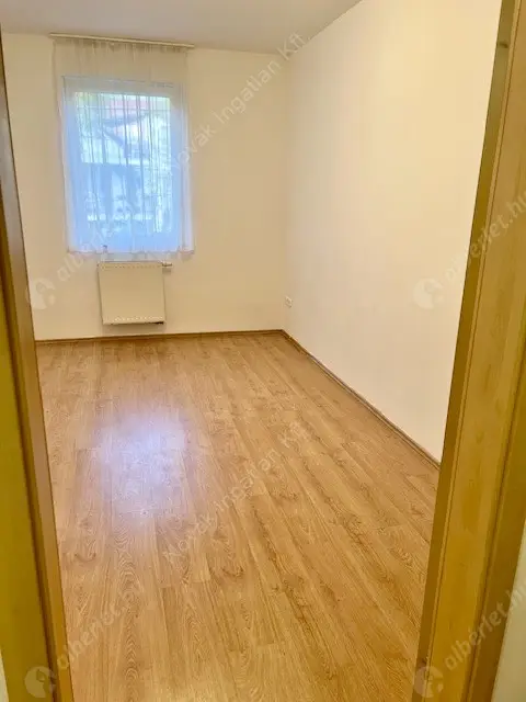 Kiadó albérlet 450000 Ft/hó áron: Budapest, XIV. kerület  Öv utca. Mérete: 120 nm, 4 szobás | Alberlet.hu - 6588912