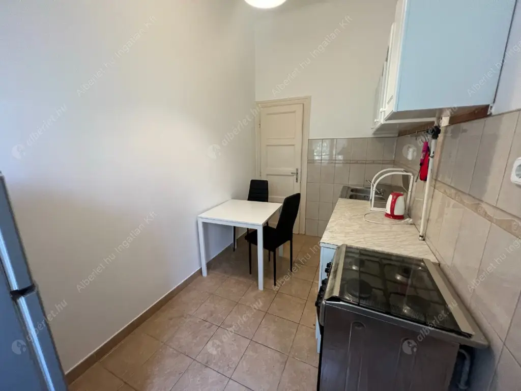 Kiadó albérlet 160000 Ft/hó áron: Budapest, XIV. kerület  Padlizsán utca. Mérete: 29 nm, 1 szobás | Alberlet.hu - 6597567