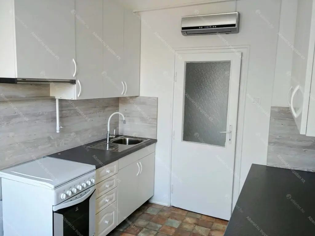 Kiadó albérlet 170000 Ft/hó áron: Budapest, XIV. kerület  Padlizsán utca. Mérete: 39 nm, 1 szobás | Alberlet.hu - 6694023