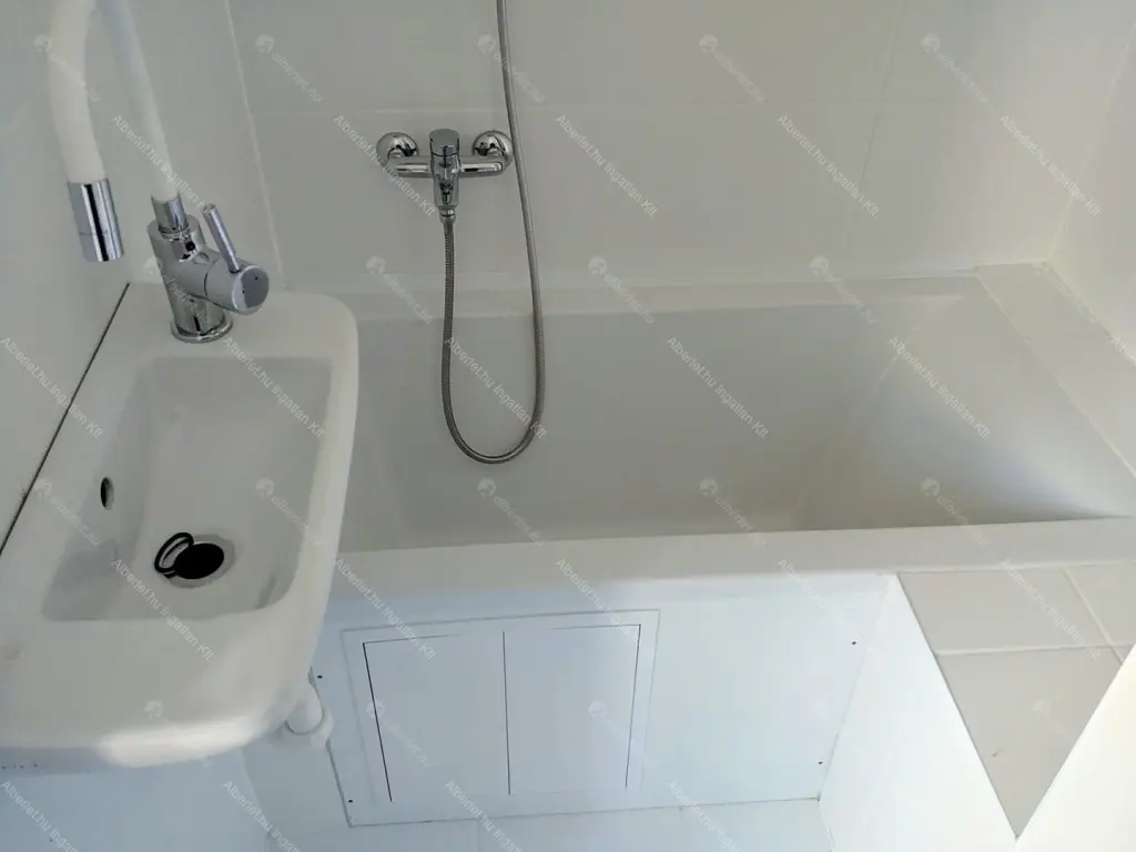 Kiadó albérlet 170000 Ft/hó áron: Budapest, XIV. kerület  Padlizsán utca. Mérete: 39 nm, 1 szobás | Alberlet.hu - 6698652