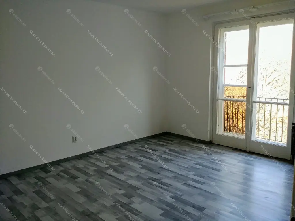 Kiadó albérlet 170000 Ft/hó áron: Budapest, XIV. kerület  Padlizsán utca. Mérete: 39 nm, 1 szobás | Alberlet.hu - 6698657