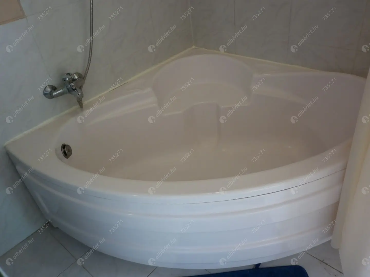 Kiadó albérlet 200000 Ft/hó áron: Budapest, XIV. kerület  Padlizsán utca. Mérete: 39 nm, 1 szobás | Alberlet.hu - 6084693