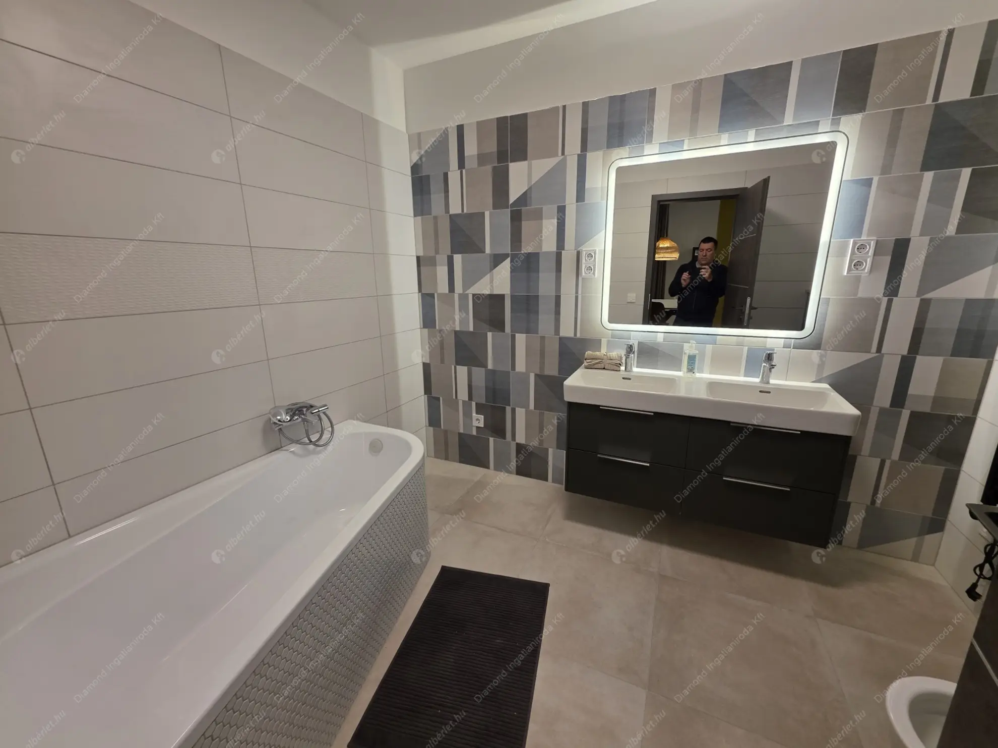 Kiadó albérlet 500000 Ft/hó áron: Budapest, XIV. kerület  Paskál utca. Mérete: 125 nm, 4 szobás | Alberlet.hu - 6585186