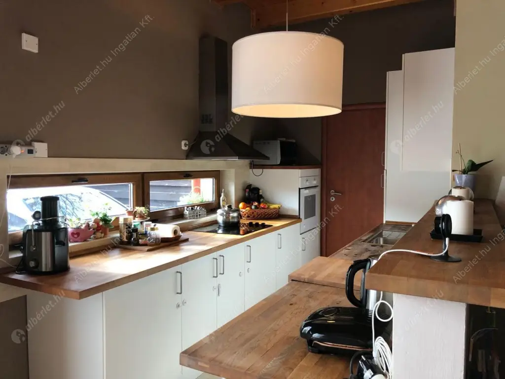 Kiadó albérlet 650000 Ft/hó áron: Budapest, XIV. kerület  Pitvar utca. Mérete: 150 nm, 4 szobás | Alberlet.hu - 6625209