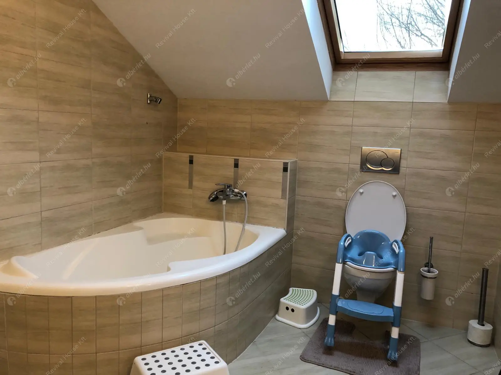 Kiadó albérlet 600000 Ft/hó áron: Budapest, XIV. kerület  Pitvar utca. Mérete: 180 nm, 4 szobás | Alberlet.hu - 6505637