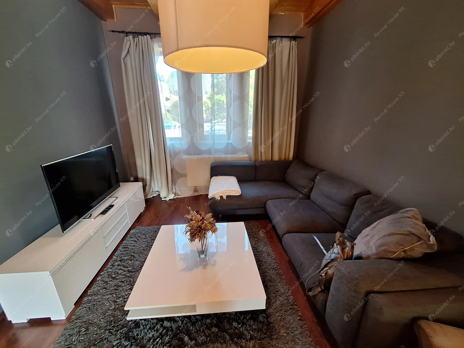 Kiadó albérlet 600000 Ft/hó áron: Budapest, XIV. kerület  Pitvar utca. Mérete: 180 nm, 4 szobás | Alberlet.hu - 6541537