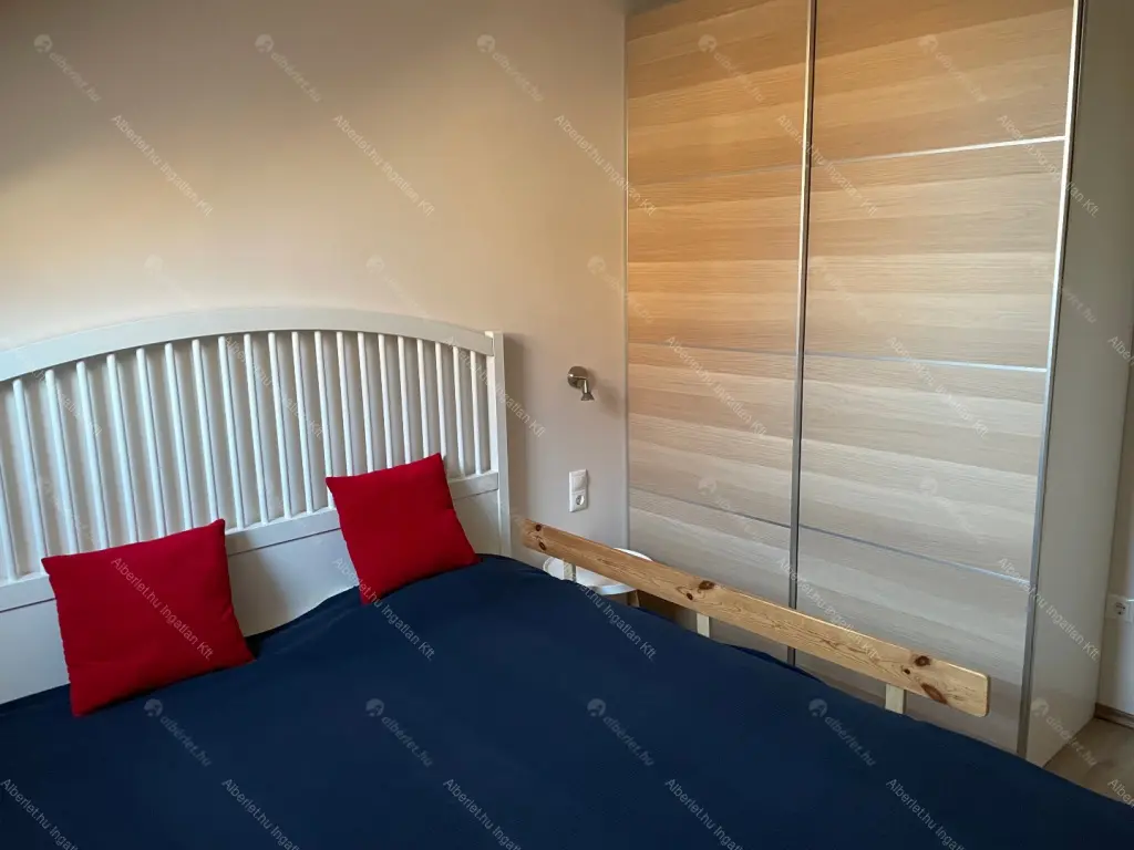 Kiadó albérlet 400000 Ft/hó áron: Budapest, XIV. kerület  Rákos tér. Mérete: 91 nm, 3 szobás | Alberlet.hu - 6645972