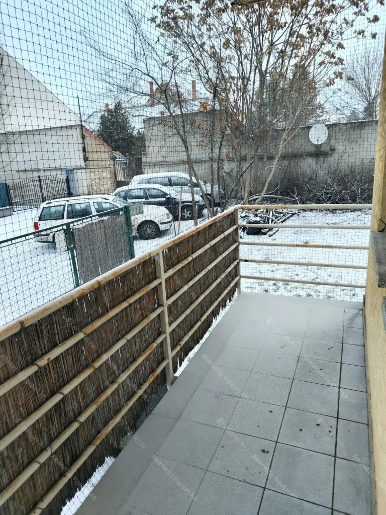 Kiadó albérlet 279000 Ft/hó áron: Budapest, XIV. kerület  Ráskay Lea utca. Mérete: 69 nm, 2 szobás | Alberlet.hu - 6640799