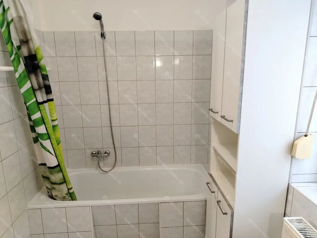 Kiadó albérlet 279000 Ft/hó áron: Budapest, XIV. kerület  Ráskay Lea utca. Mérete: 69 nm, 2 szobás | Alberlet.hu - 6640811