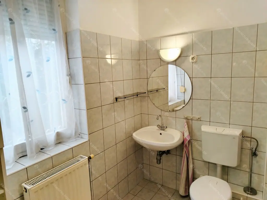 Kiadó albérlet 279000 Ft/hó áron: Budapest, XIV. kerület  Ráskay Lea utca. Mérete: 69 nm, 2 szobás | Alberlet.hu - 6640812