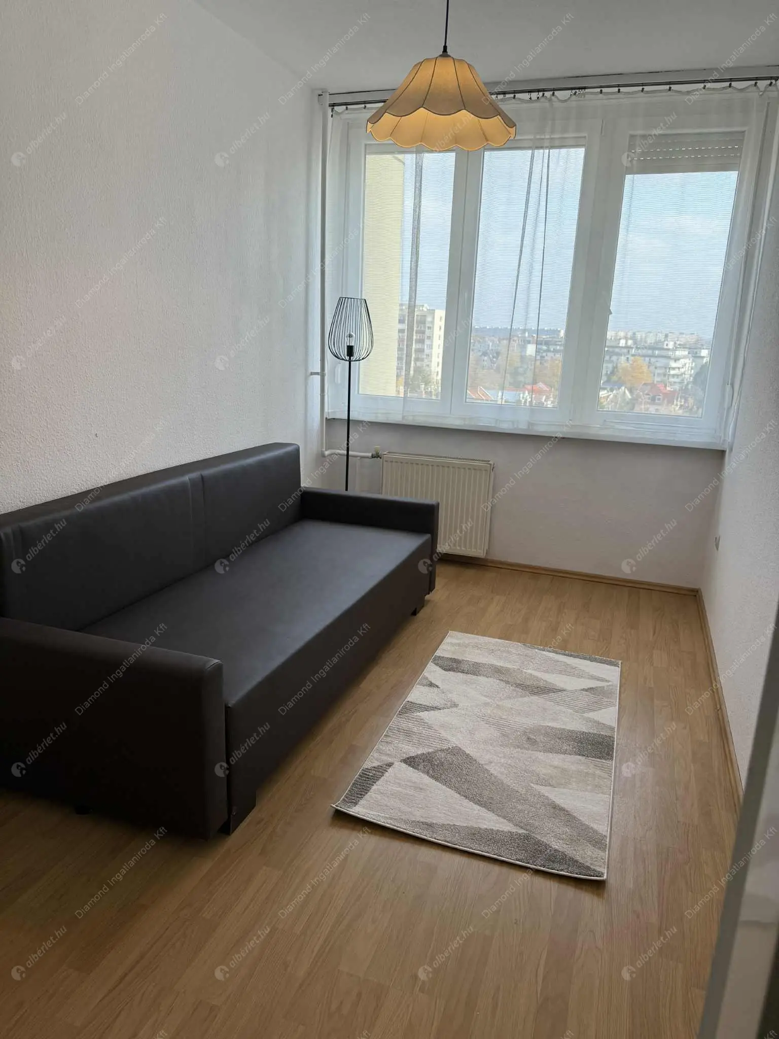 Kiadó albérlet 300000 Ft/hó áron: Budapest, XIV. kerület  Róna park. Mérete: 67 nm, 3 szobás | Alberlet.hu - 6593459