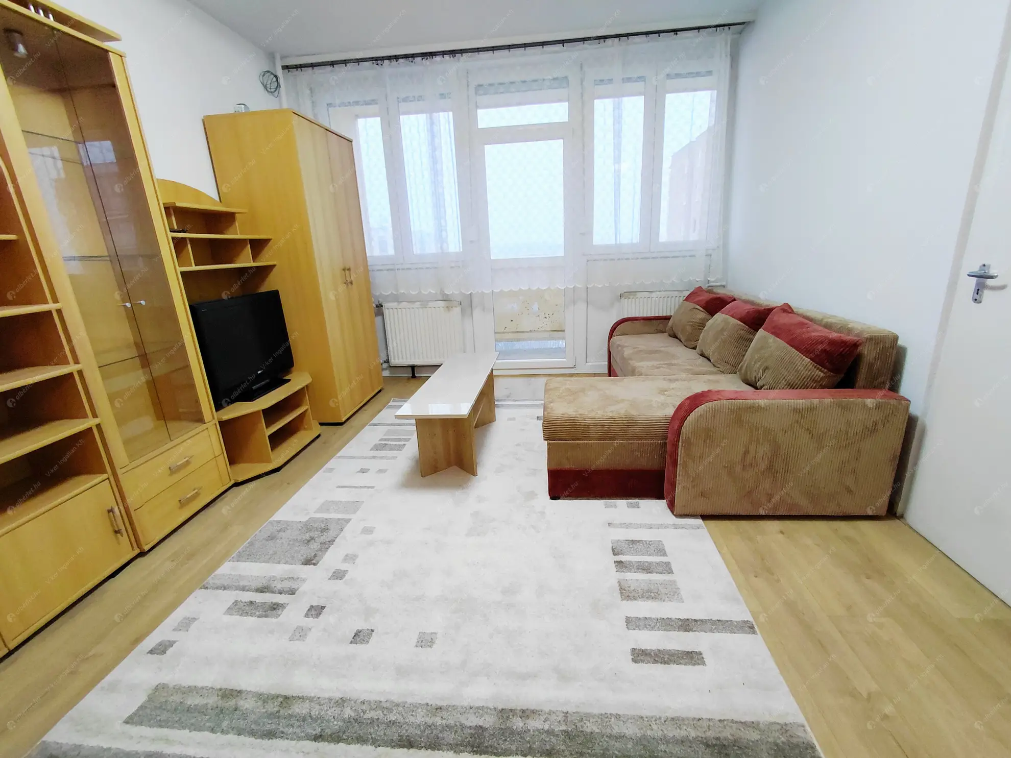 Kiadó albérlet 290000 Ft/hó áron: Budapest, XIV. kerület  Róna park. Mérete: 67 nm, 3 szobás | Alberlet.hu - 6611739