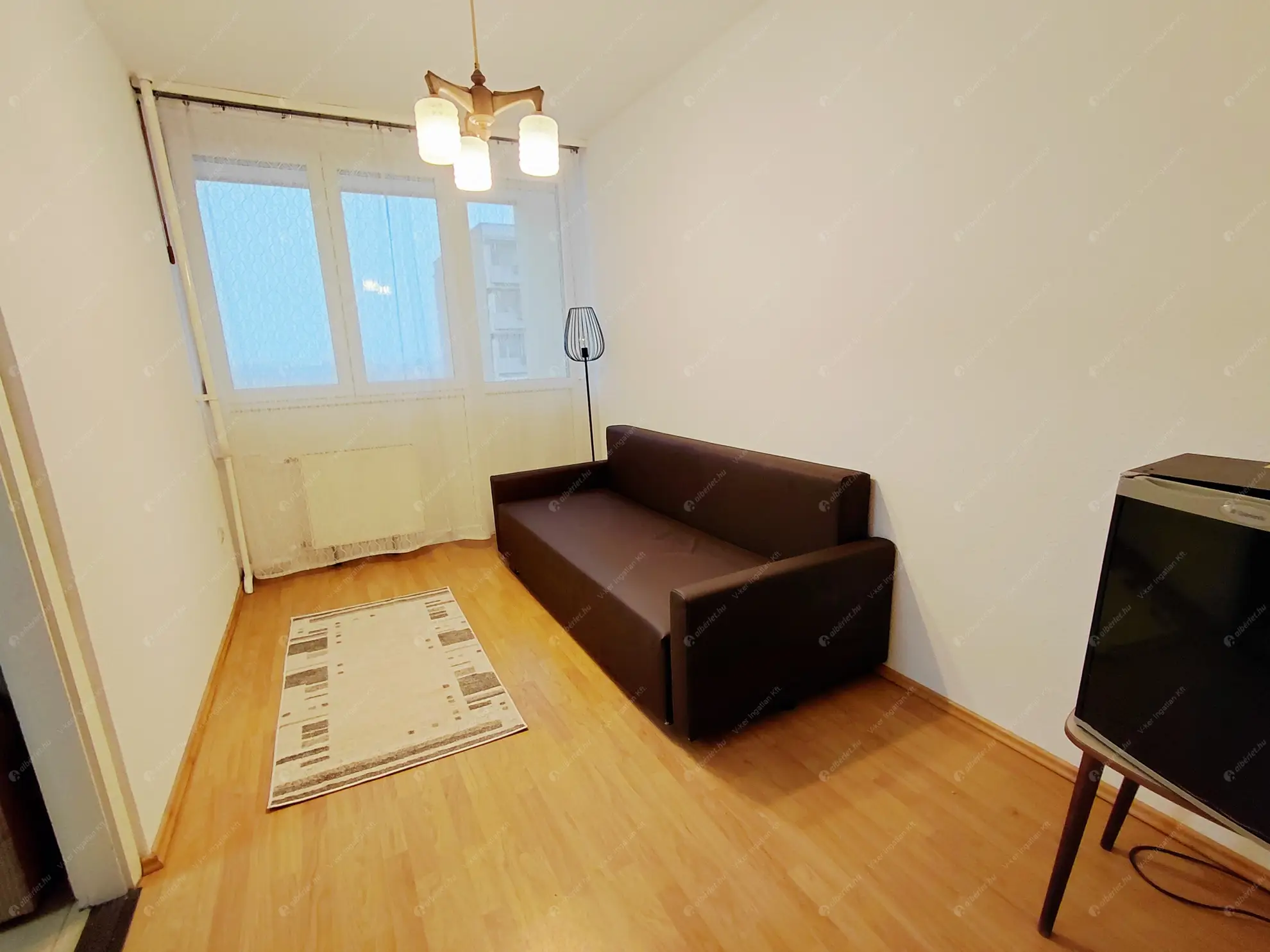 Kiadó albérlet 290000 Ft/hó áron: Budapest, XIV. kerület  Róna park. Mérete: 67 nm, 3 szobás | Alberlet.hu - 6611743