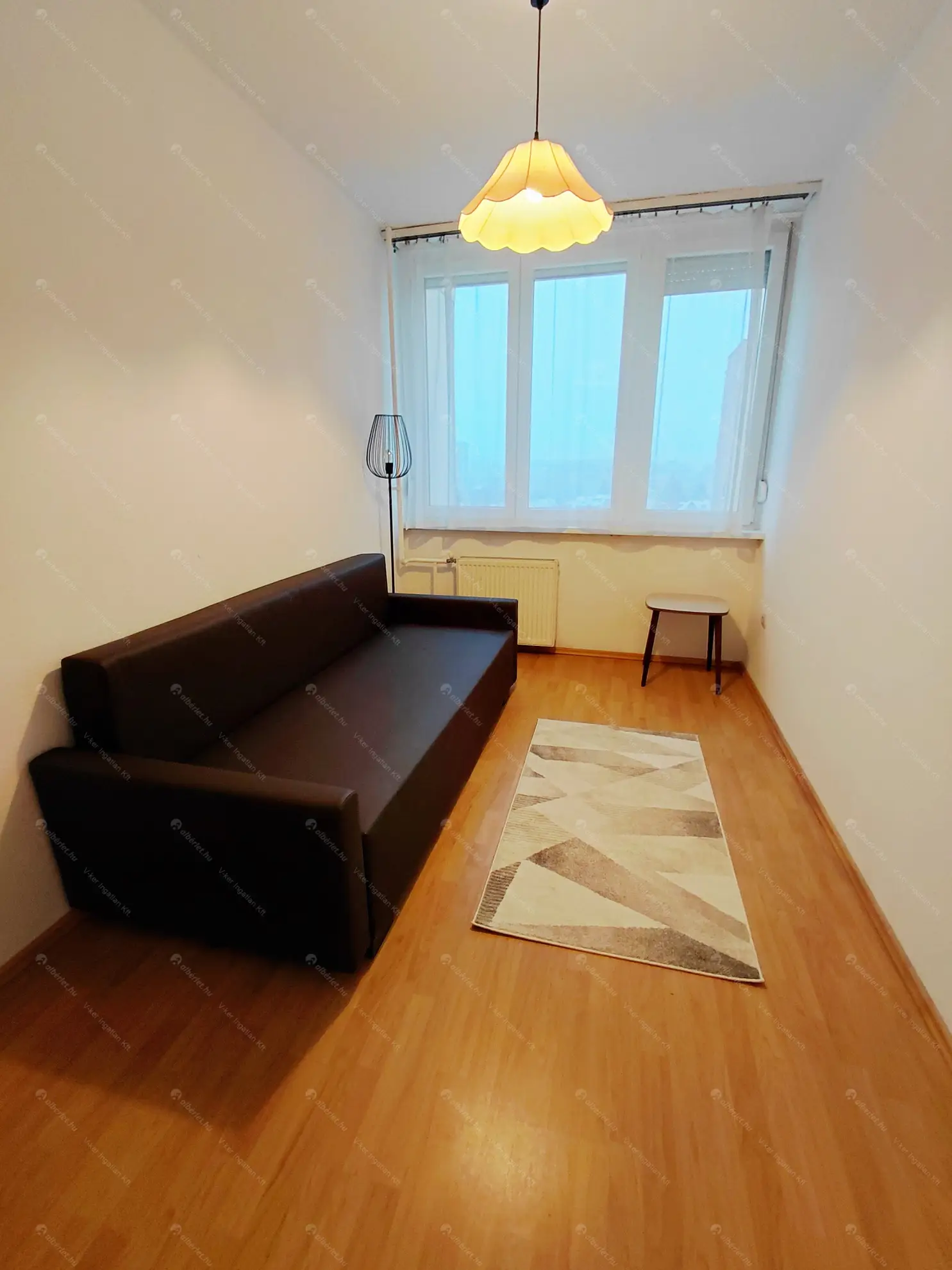 Kiadó albérlet 290000 Ft/hó áron: Budapest, XIV. kerület  Róna park. Mérete: 67 nm, 3 szobás | Alberlet.hu - 6611744