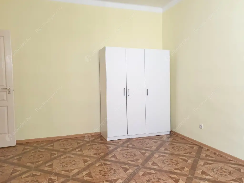 Kiadó albérlet 150000 Ft/hó áron: Budapest, XIV. kerület  Róna utca. Mérete: 32 nm, 1 szobás | Alberlet.hu - 5823068