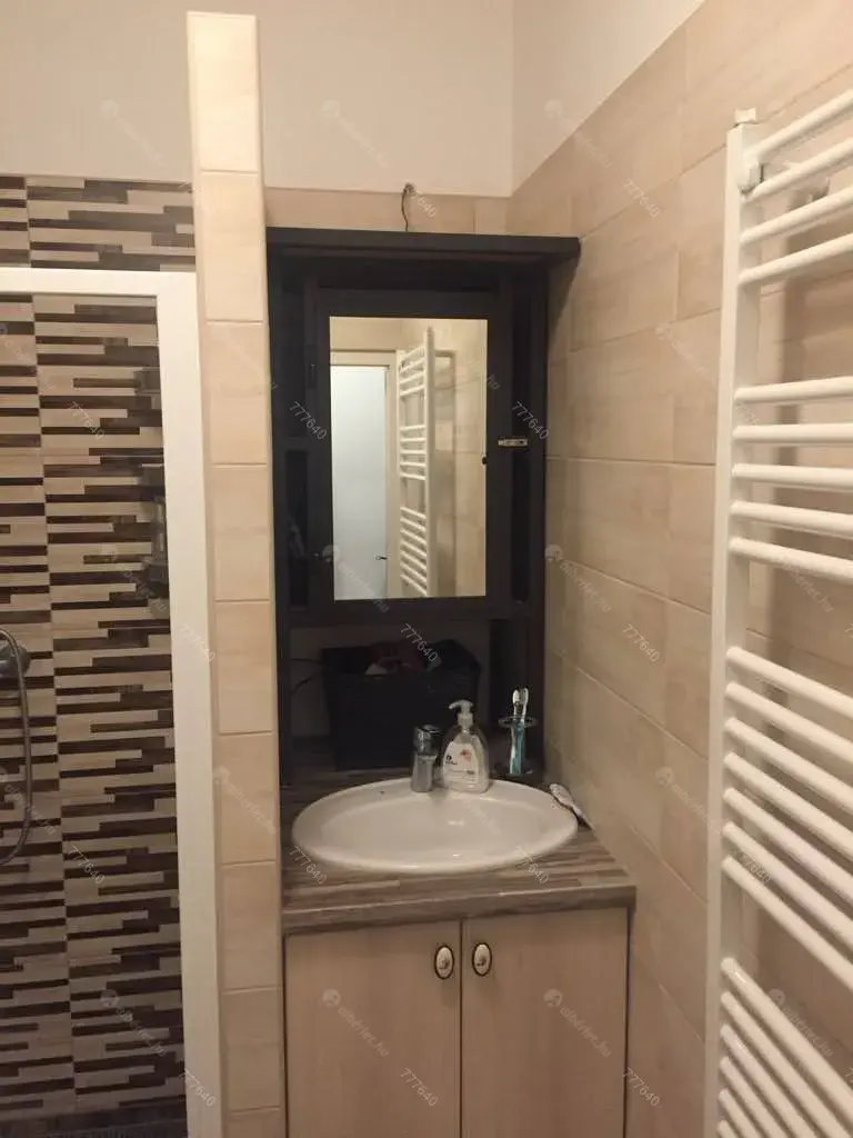 Kiadó albérlet 200000 Ft/hó áron: Budapest, XIV. kerület  Róna utca. Mérete: 33 nm, 1 szobás | Alberlet.hu - 6707716