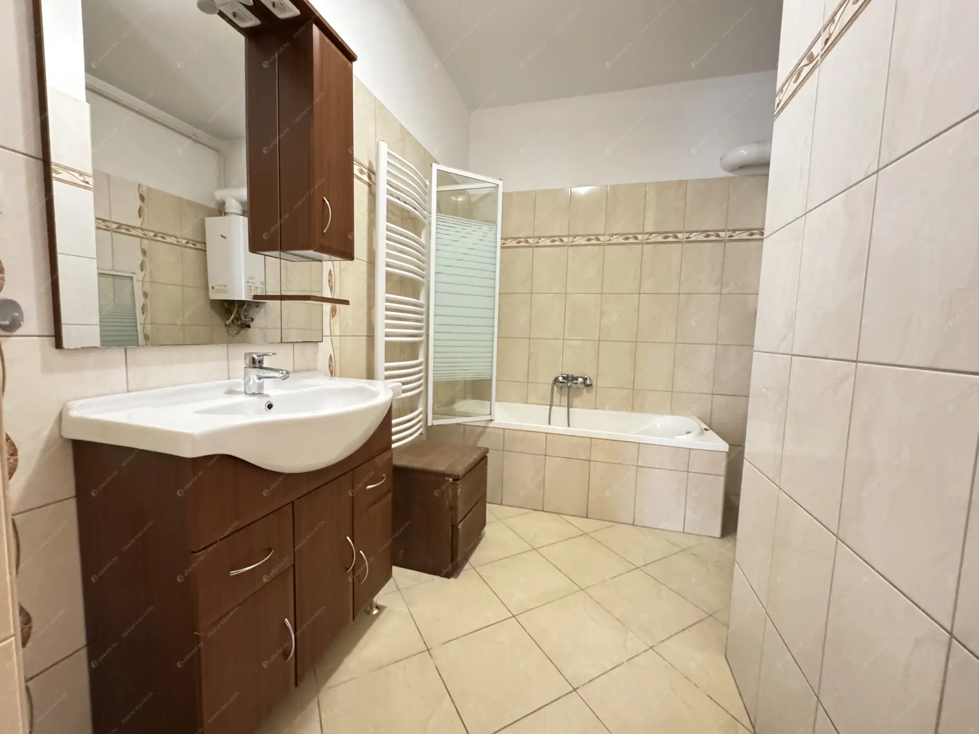 Kiadó albérlet 230000 Ft/hó áron: Budapest, XIV. kerület  Szatmár utca. Mérete: 46 nm, 2 szobás | Alberlet.hu - 6628554