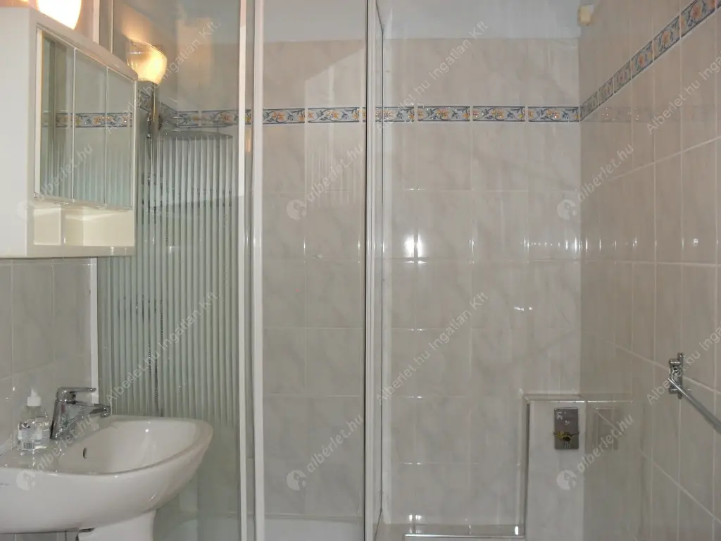 Kiadó albérlet 180000 Ft/hó áron: Budapest, XIV. kerület  Szentmihályi út. Mérete: 46 nm, 1 szobás | Alberlet.hu - 6598179