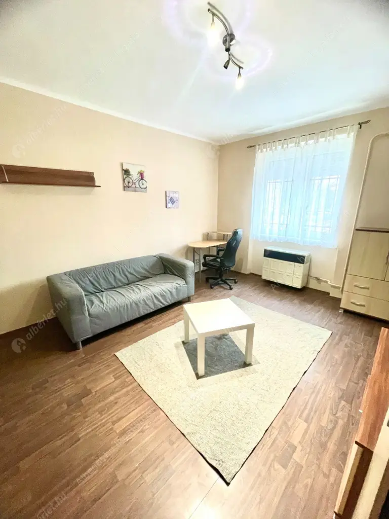 Kiadó albérlet 170000 Ft/hó áron: Budapest, XIV. kerület  Szervián utca. Mérete: 29 nm, 1 szobás | Alberlet.hu - 6631469