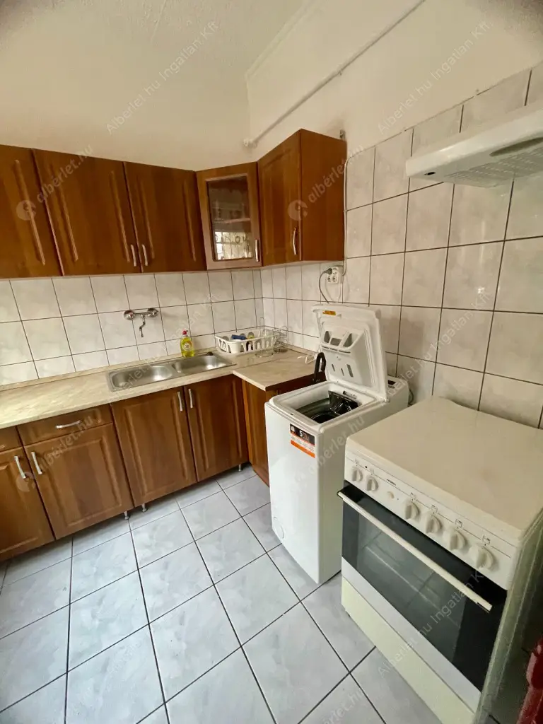 Kiadó albérlet 170000 Ft/hó áron: Budapest, XIV. kerület  Szervián utca. Mérete: 29 nm, 1 szobás | Alberlet.hu - 6631476