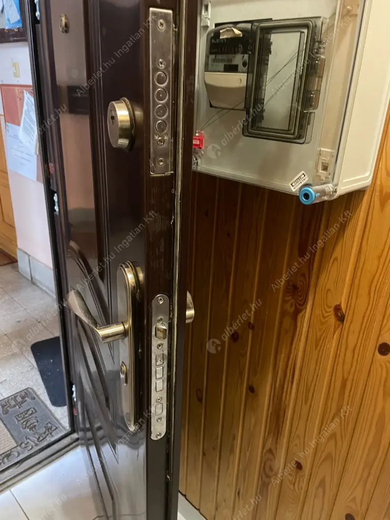 Kiadó albérlet 170000 Ft/hó áron: Budapest, XIV. kerület  Szervián utca. Mérete: 29 nm, 1 szobás | Alberlet.hu - 6631481