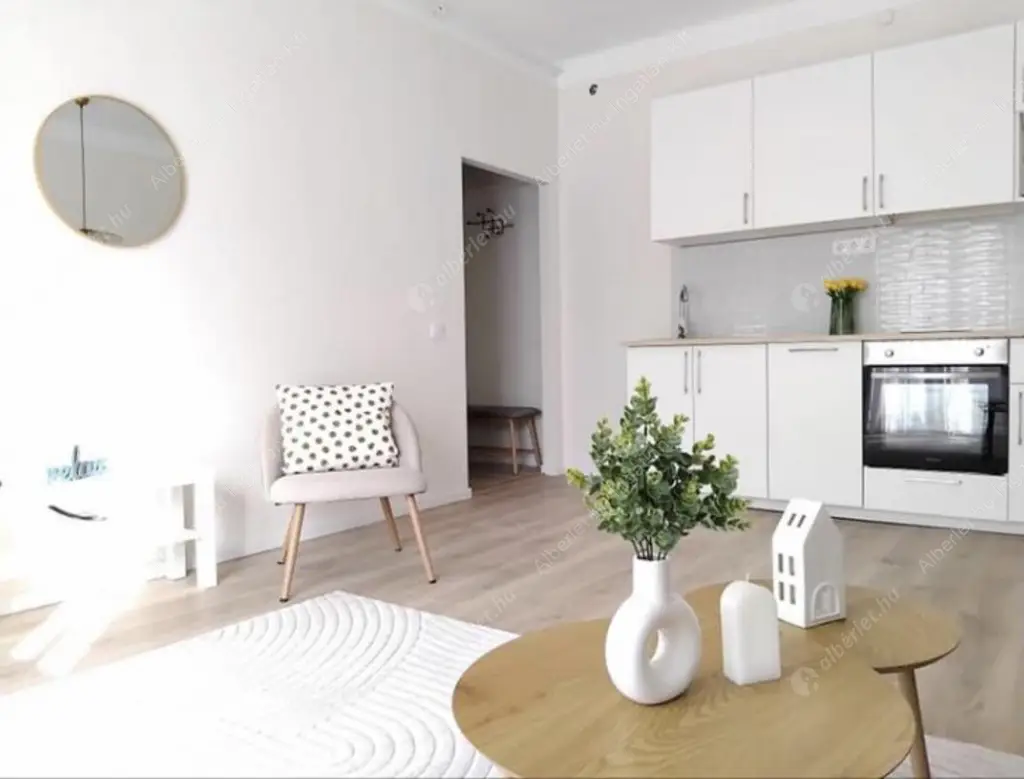 Kiadó albérlet 220000 Ft/hó áron: Budapest, XIV. kerület  Szervián utca. Mérete: 39 nm, 1 szobás | Alberlet.hu - 6613793