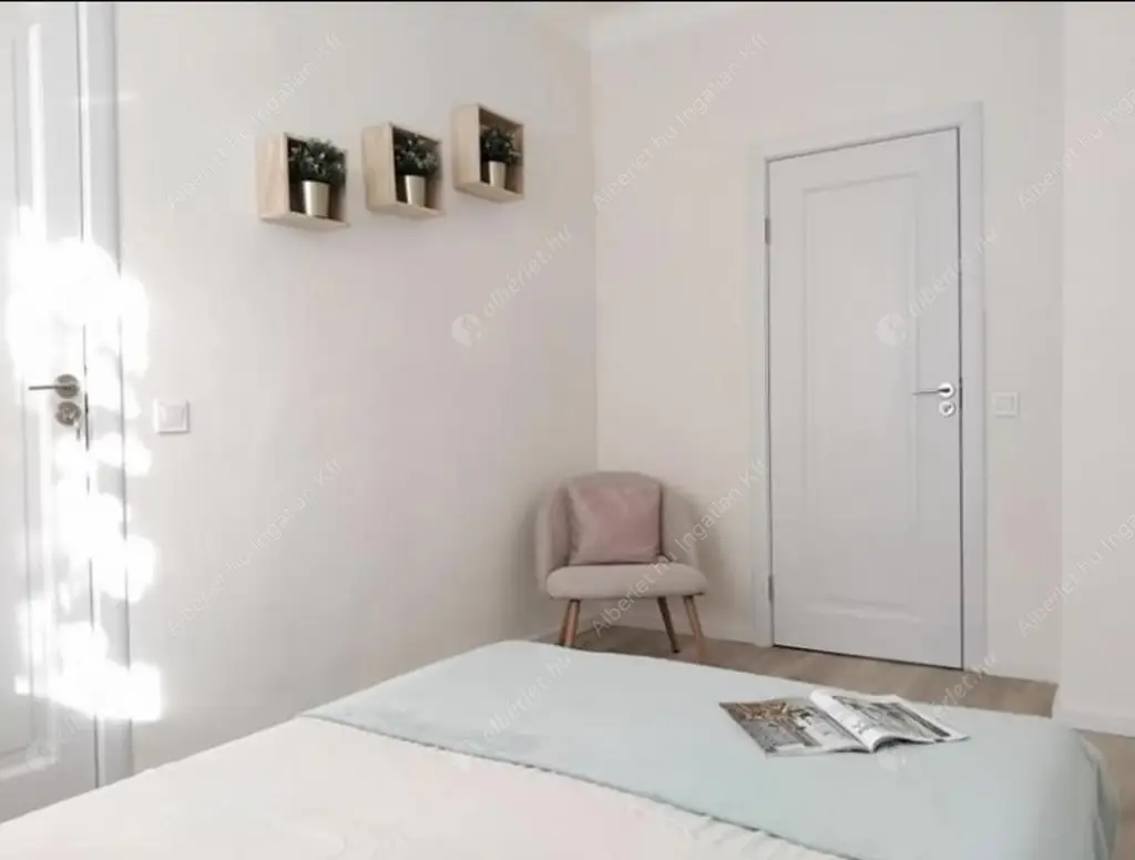 Kiadó albérlet 220000 Ft/hó áron: Budapest, XIV. kerület  Szervián utca. Mérete: 39 nm, 1 szobás | Alberlet.hu - 6613794