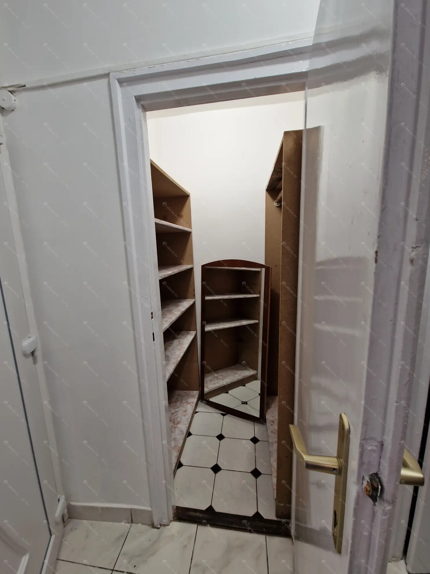 Kiadó albérlet 210000 Ft/hó áron: Budapest, XIV. kerület  Szervián utca. Mérete: 40 nm, 1 szobás | Alberlet.hu - 6560956