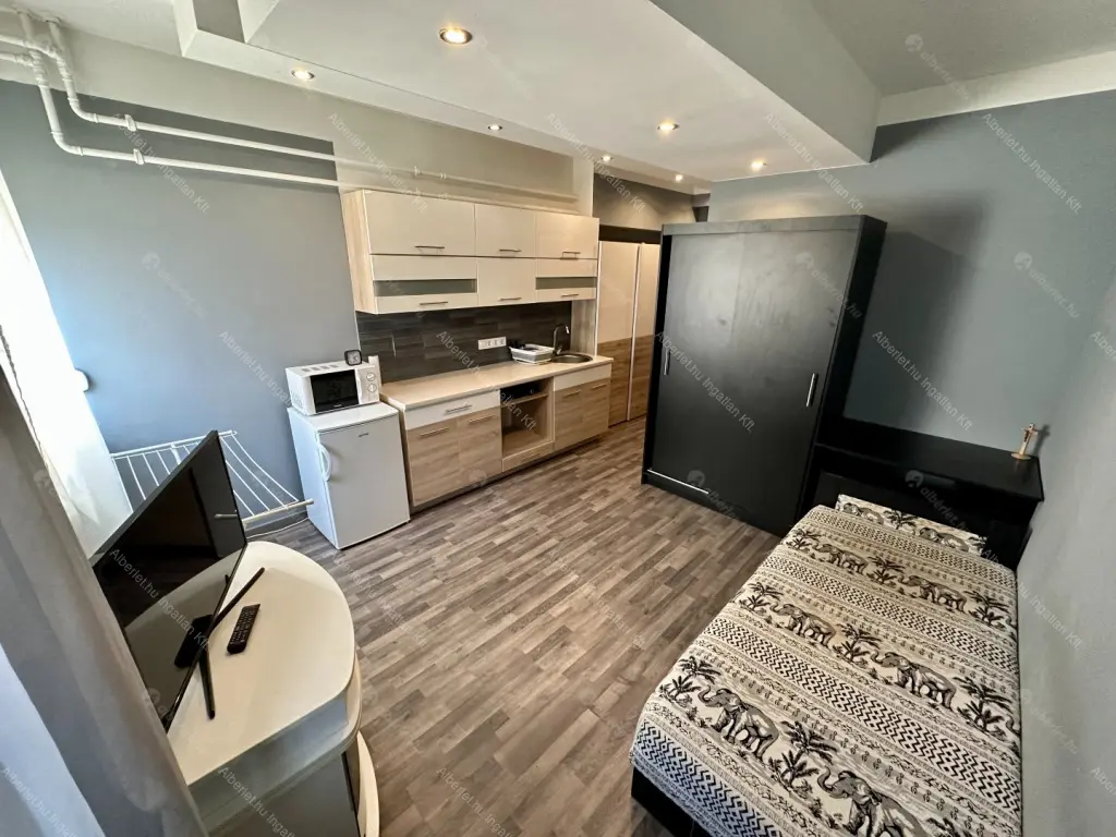 Kiadó albérlet 180000 Ft/hó áron: Budapest, XIV. kerület  Szikszó park. Mérete: 20 nm, 1 szobás | Alberlet.hu - 6680709