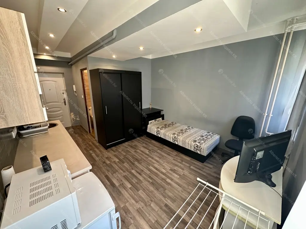 Kiadó albérlet 180000 Ft/hó áron: Budapest, XIV. kerület  Szikszó park. Mérete: 20 nm, 1 szobás | Alberlet.hu - 6680710