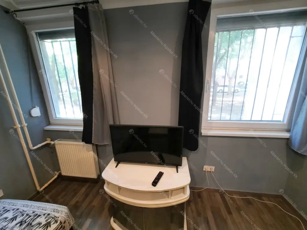 Kiadó albérlet 180000 Ft/hó áron: Budapest, XIV. kerület  Szikszó park. Mérete: 20 nm, 1 szobás | Alberlet.hu - 6680712