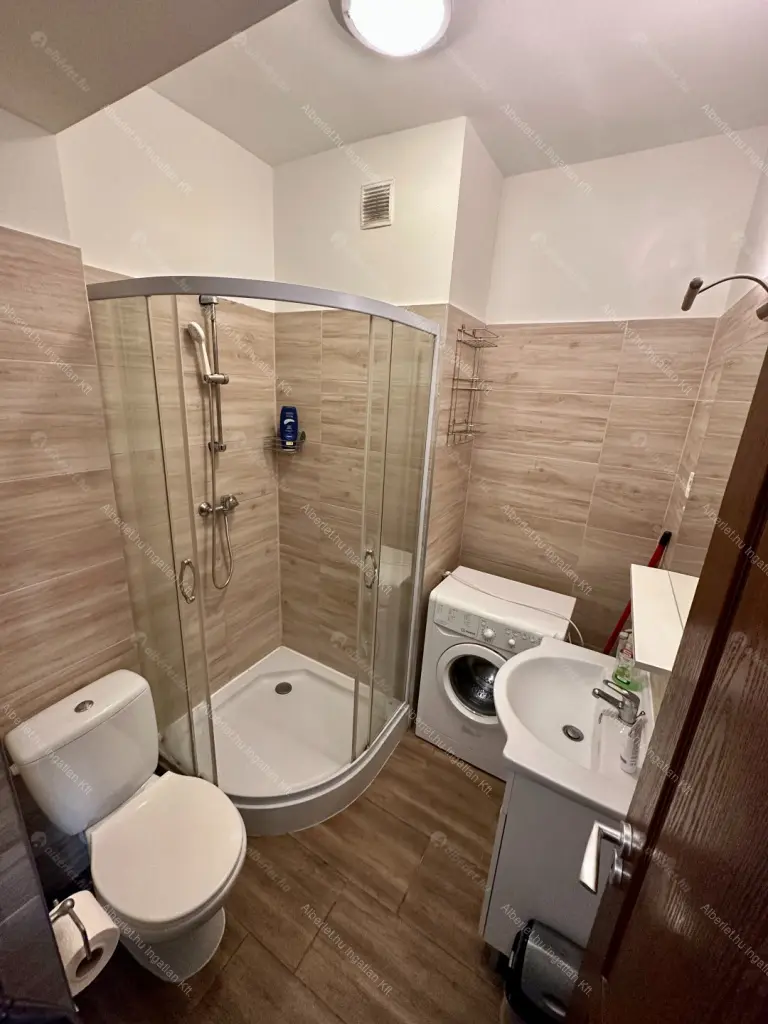 Kiadó albérlet 180000 Ft/hó áron: Budapest, XIV. kerület  Szikszó park. Mérete: 20 nm, 1 szobás | Alberlet.hu - 6680716