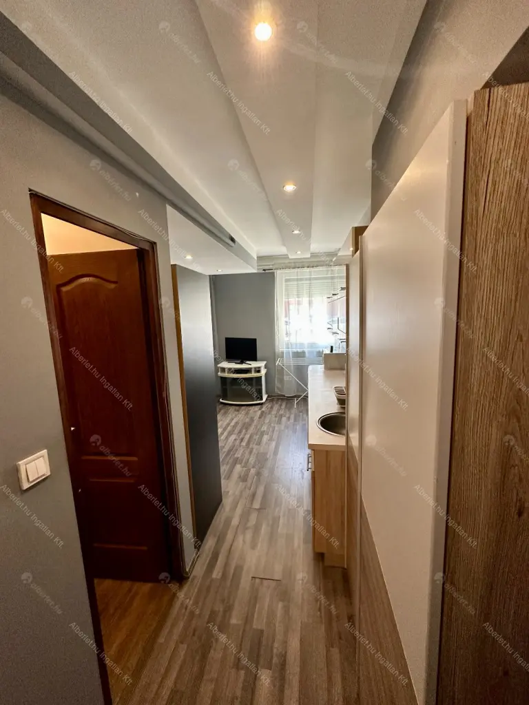 Kiadó albérlet 180000 Ft/hó áron: Budapest, XIV. kerület  Szikszó park. Mérete: 20 nm, 1 szobás | Alberlet.hu - 6680719