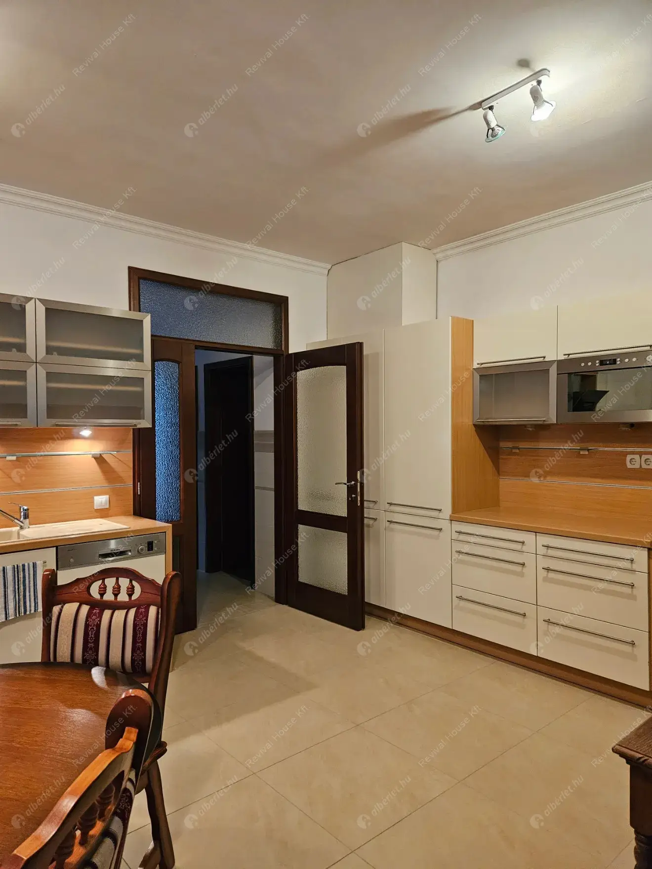 Kiadó albérlet 550000 Ft/hó áron: Budapest, XIV. kerület  Szugló utca. Mérete: 103 nm, 4 szobás | Alberlet.hu - 6570902