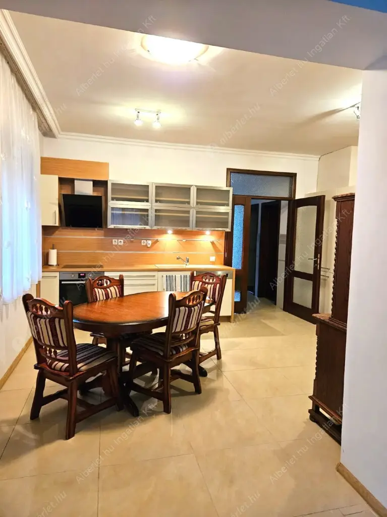 Kiadó albérlet 550000 Ft/hó áron: Budapest, XIV. kerület  Szugló utca. Mérete: 103 nm, 4 szobás | Alberlet.hu - 6571255