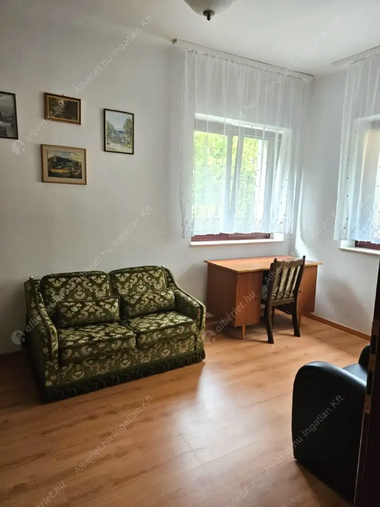 Kiadó albérlet 550000 Ft/hó áron: Budapest, XIV. kerület  Szugló utca. Mérete: 103 nm, 4 szobás | Alberlet.hu - 6571257