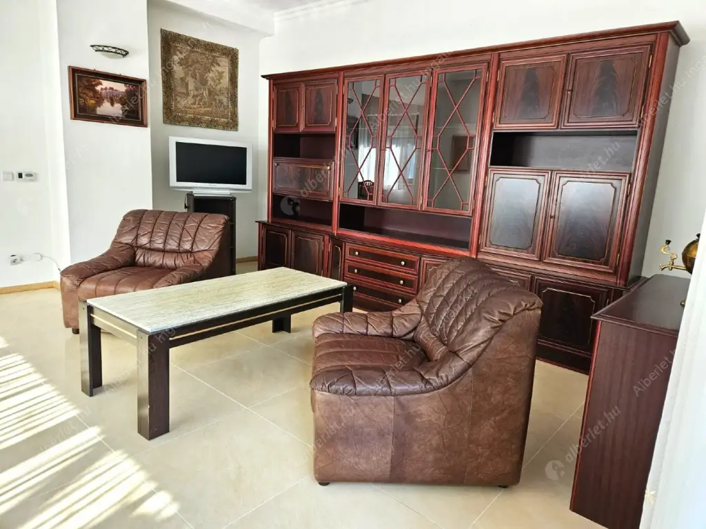 Kiadó albérlet 500000 Ft/hó áron: Budapest, XIV. kerület  Szugló utca. Mérete: 103 nm, 4 szobás | Alberlet.hu - 6614324