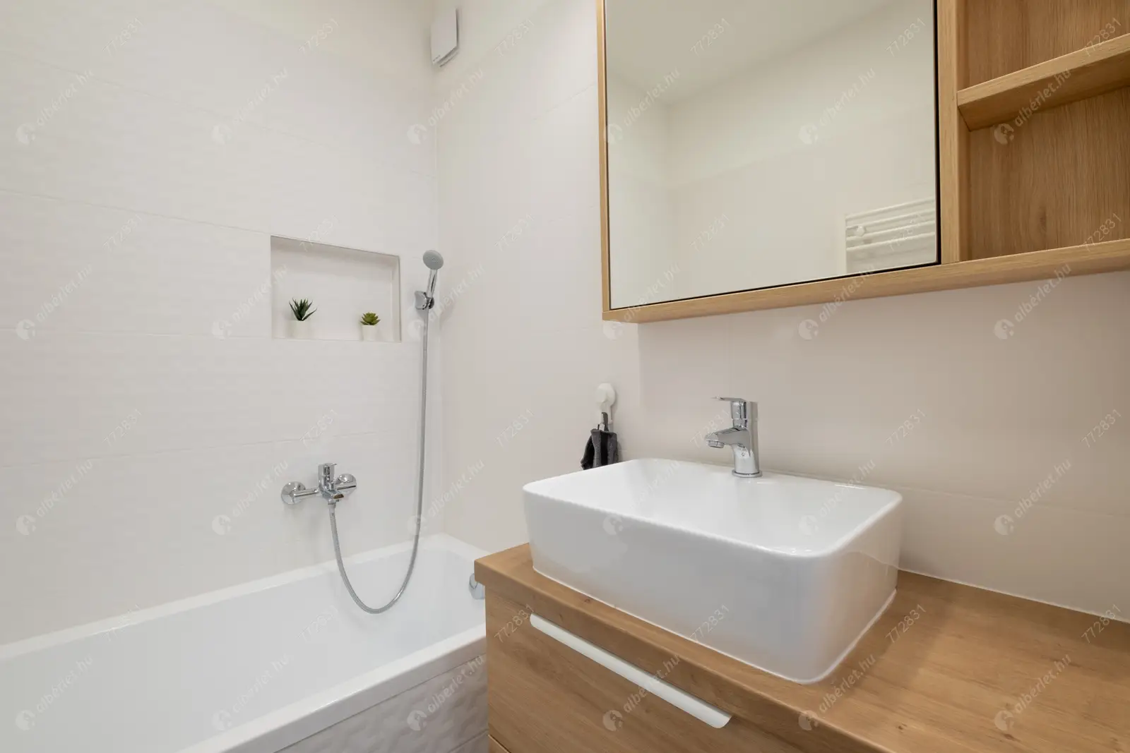 Kiadó albérlet 275000 Ft/hó áron: Budapest, XIV. kerület  Szugló utca. Mérete: 43 nm, 1 szobás | Alberlet.hu - 6620254