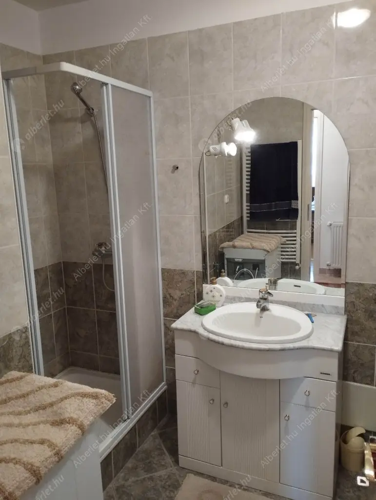 Kiadó albérlet 240000 Ft/hó áron: Budapest, XIV. kerület  Szugló utca. Mérete: 53 nm, 2 szobás | Alberlet.hu - 6612652
