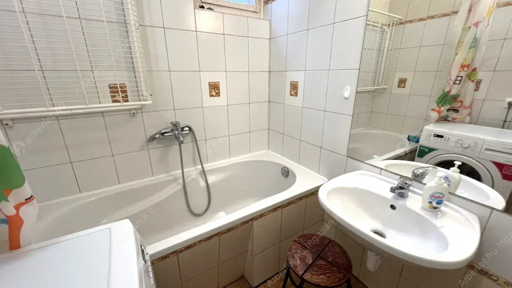 Kiadó albérlet 250000 Ft/hó áron: Budapest, XIV. kerület  Telepes utca. Mérete: 64 nm, 3 szobás | Alberlet.hu - 6562720