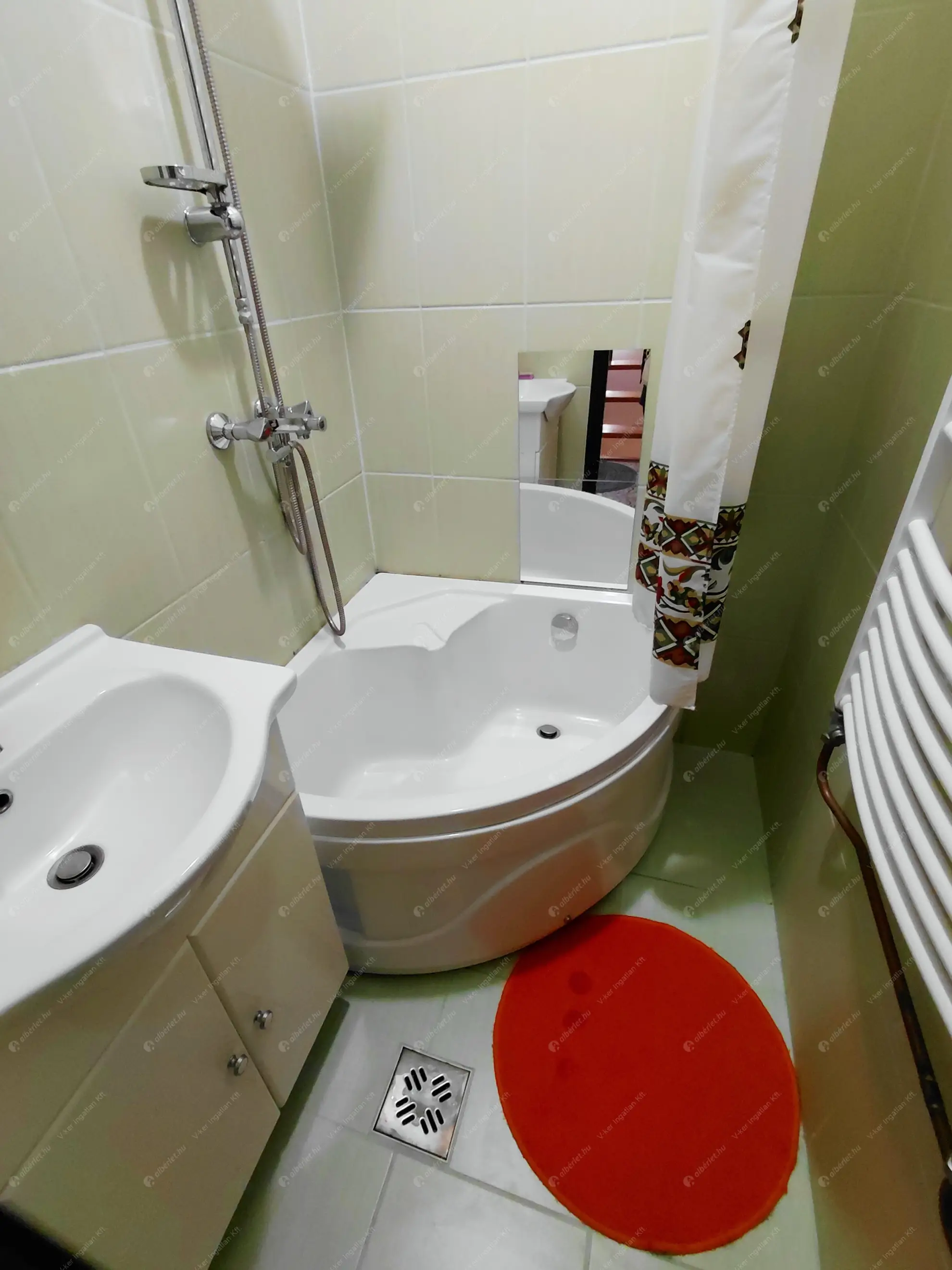 Kiadó albérlet 410000 Ft/hó áron: Budapest, XIV. kerület  Tengerszem utca. Mérete: 170 nm, 4 szobás | Alberlet.hu - 6560980