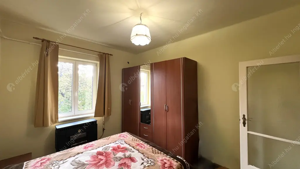 Kiadó albérlet 200000 Ft/hó áron: Budapest, XIV. kerület  Thököly út. Mérete: 52 nm, 2 szobás | Alberlet.hu - 6556581