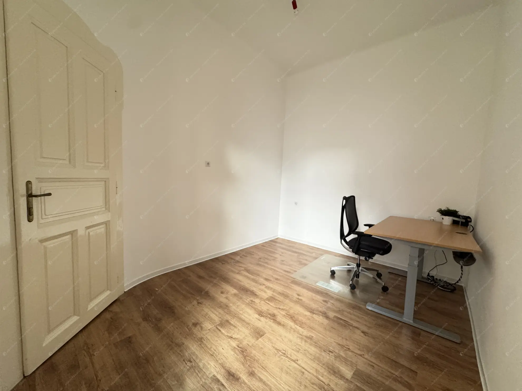 Kiadó albérlet 250000 Ft/hó áron: Budapest, XIV. kerület  Thököly út. Mérete: 73 nm, 2 szobás | Alberlet.hu - 6548806