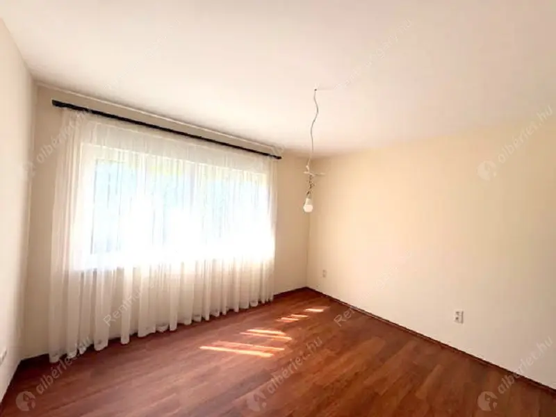 Kiadó albérlet 595000 Ft/hó áron: Budapest, XIV. kerület  Torontál utca. Mérete: 110 nm, 4 szobás | Alberlet.hu - 6601775