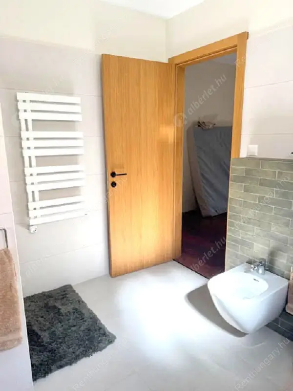 Kiadó albérlet 595000 Ft/hó áron: Budapest, XIV. kerület  Torontál utca. Mérete: 110 nm, 4 szobás | Alberlet.hu - 6601790